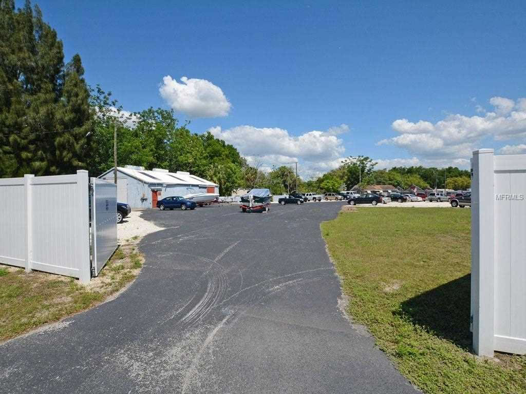 Auto Dealer For Sale in Leesburg, Florida $750,000