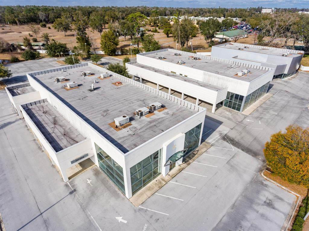 38,500 sf Auto Dealership For Sale in Ocala, FL $4,500,000
